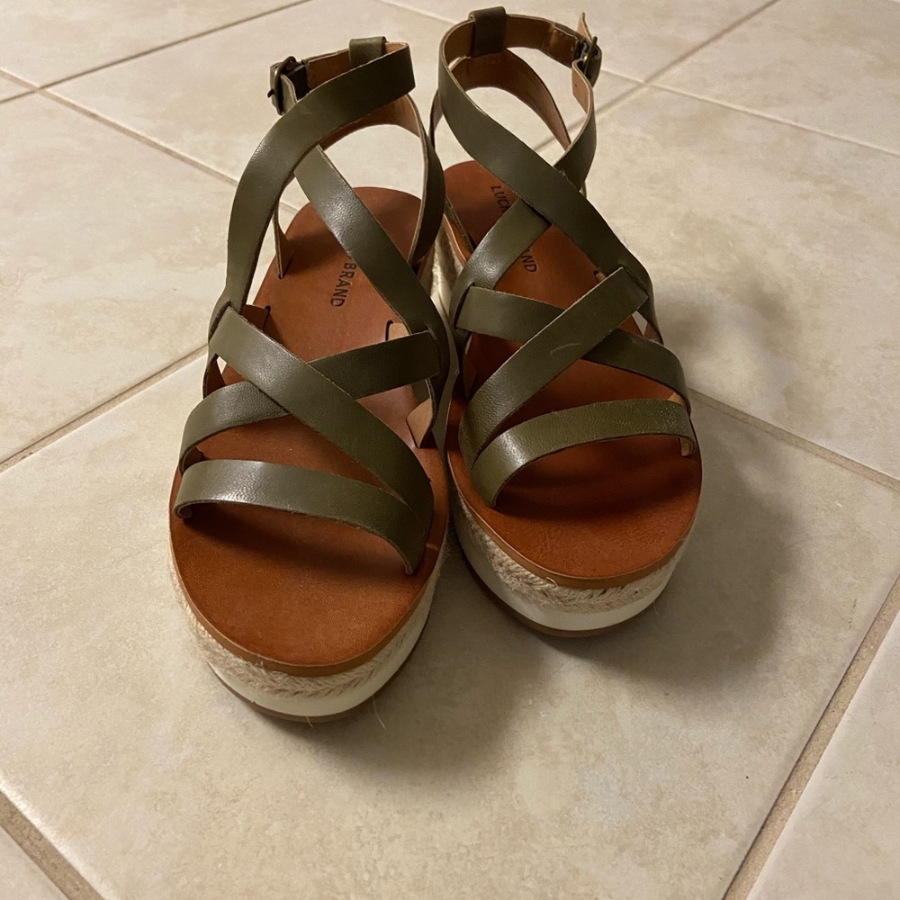 Lucky Brand strappy wedge sandals